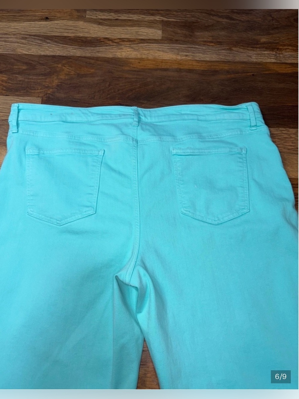 CHICOS So Slimming Girlfriend Jean Shorts. Size 4 (20) - Picture 2 of 9